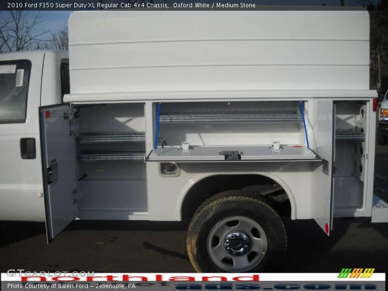 Oxford White / Medium Stone 2010 Ford F350 Super Duty XL Regular Cab 4x4 Chassis