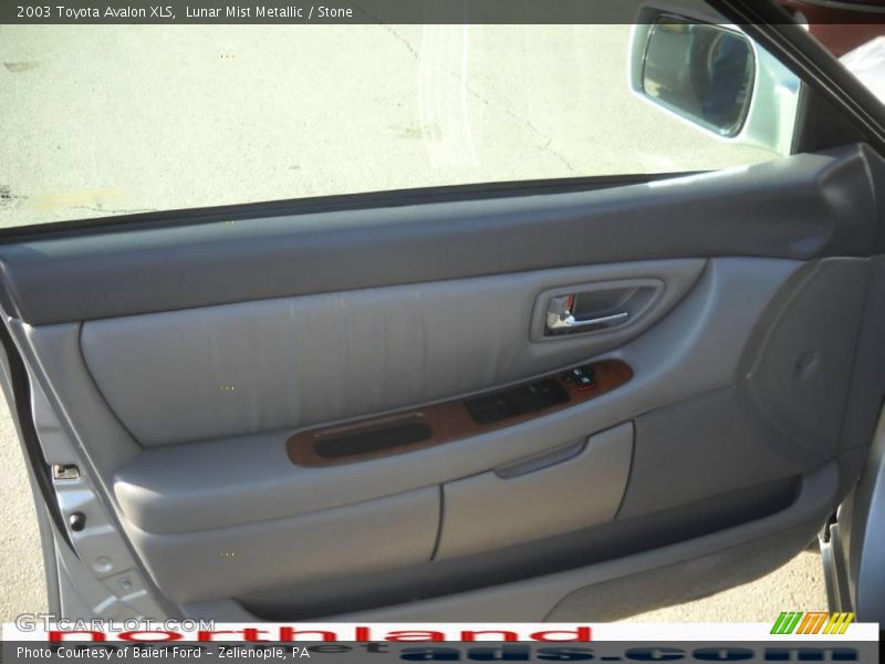 Lunar Mist Metallic / Stone 2003 Toyota Avalon XLS