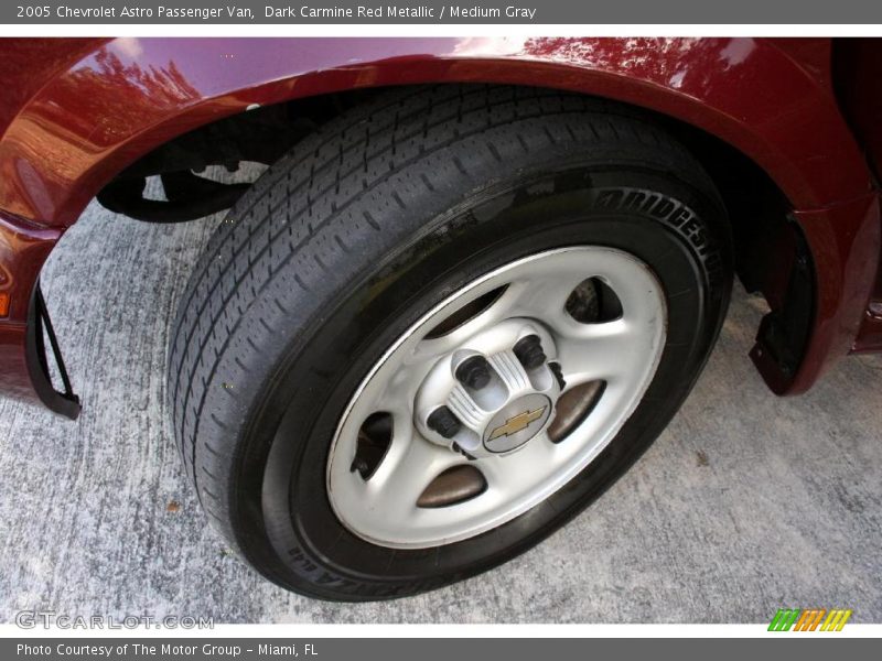 Dark Carmine Red Metallic / Medium Gray 2005 Chevrolet Astro Passenger Van