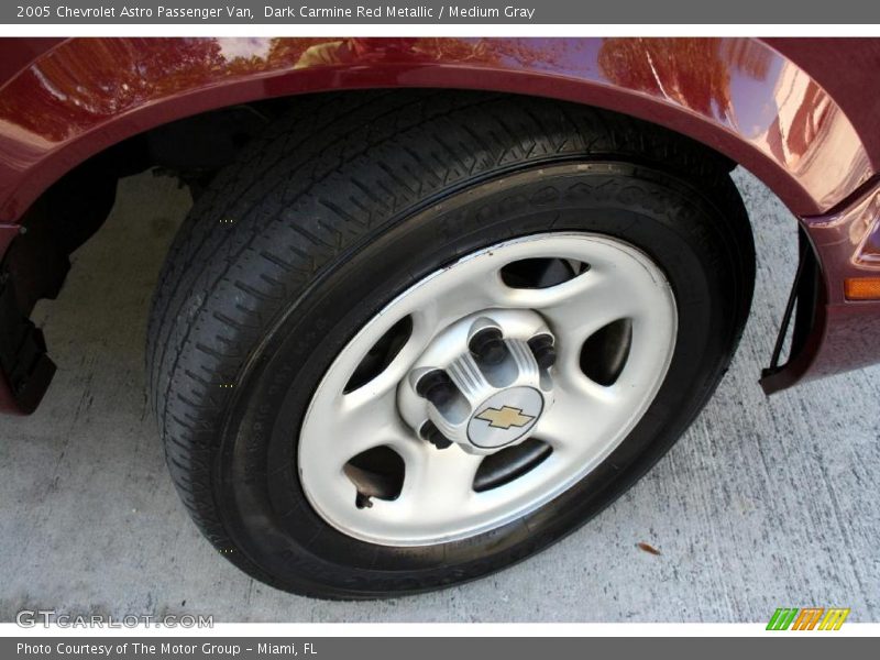 Dark Carmine Red Metallic / Medium Gray 2005 Chevrolet Astro Passenger Van