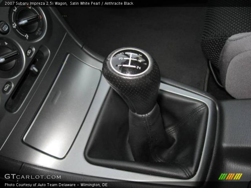 Satin White Pearl / Anthracite Black 2007 Subaru Impreza 2.5i Wagon