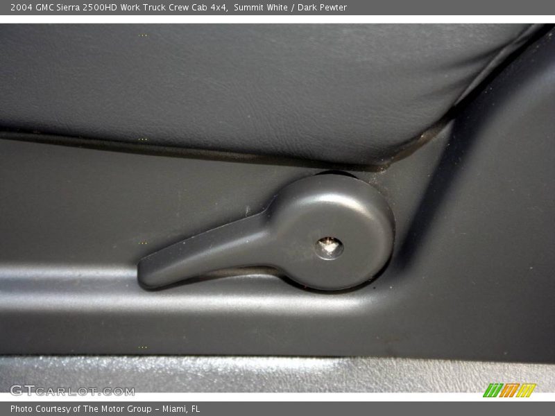 Summit White / Dark Pewter 2004 GMC Sierra 2500HD Work Truck Crew Cab 4x4