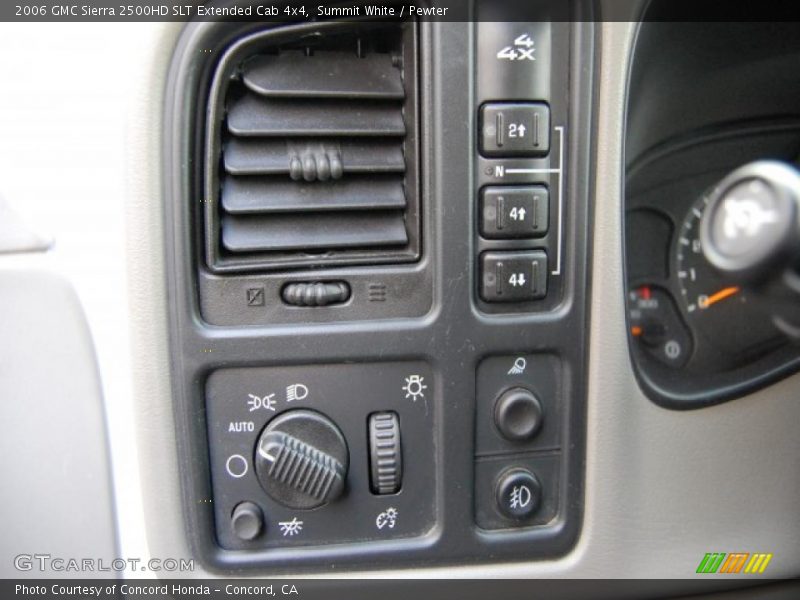 Summit White / Pewter 2006 GMC Sierra 2500HD SLT Extended Cab 4x4