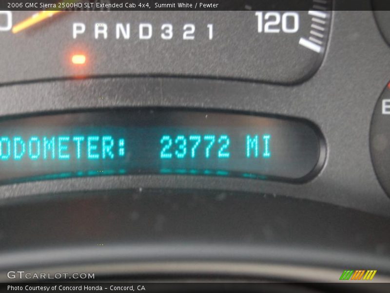 Summit White / Pewter 2006 GMC Sierra 2500HD SLT Extended Cab 4x4
