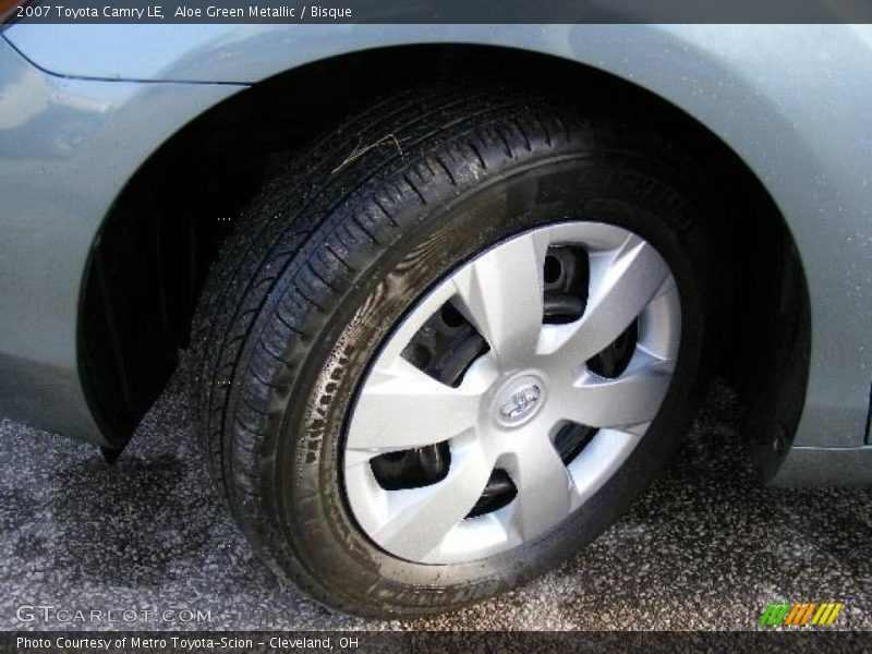 Aloe Green Metallic / Bisque 2007 Toyota Camry LE