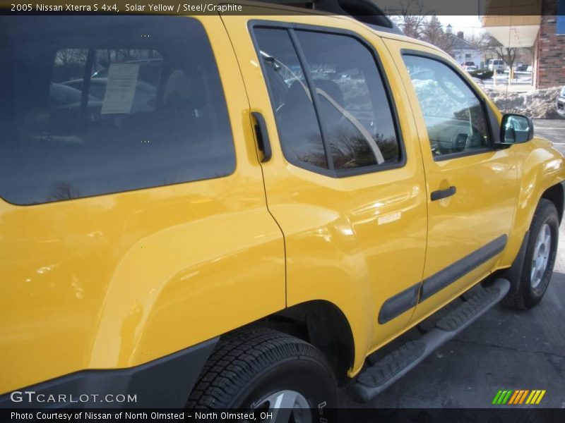 Solar Yellow / Steel/Graphite 2005 Nissan Xterra S 4x4