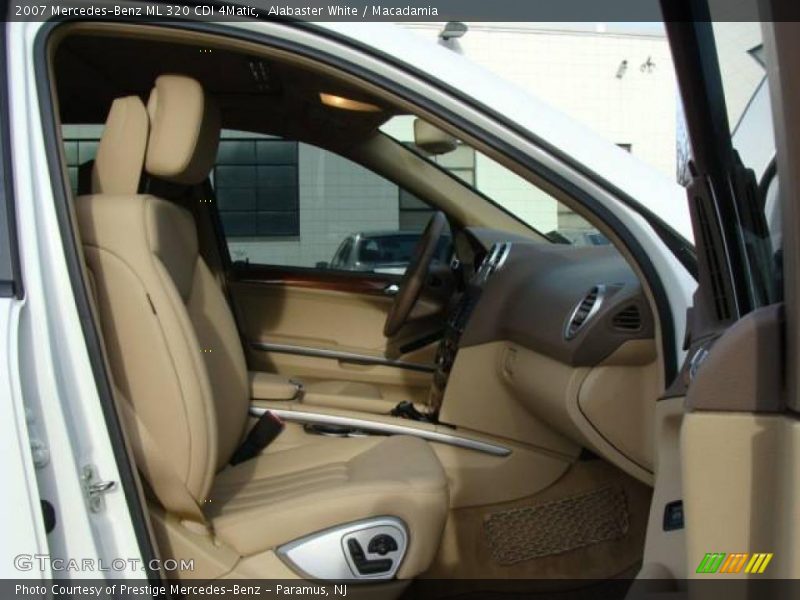 Alabaster White / Macadamia 2007 Mercedes-Benz ML 320 CDI 4Matic