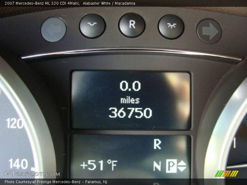 Alabaster White / Macadamia 2007 Mercedes-Benz ML 320 CDI 4Matic