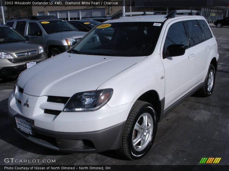 Diamond White Pearl / Charcoal 2003 Mitsubishi Outlander LS 4WD