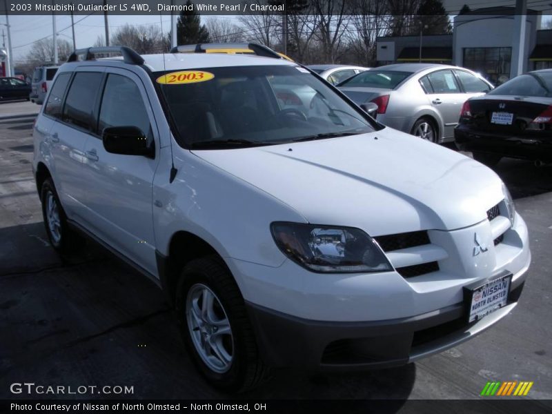 Diamond White Pearl / Charcoal 2003 Mitsubishi Outlander LS 4WD