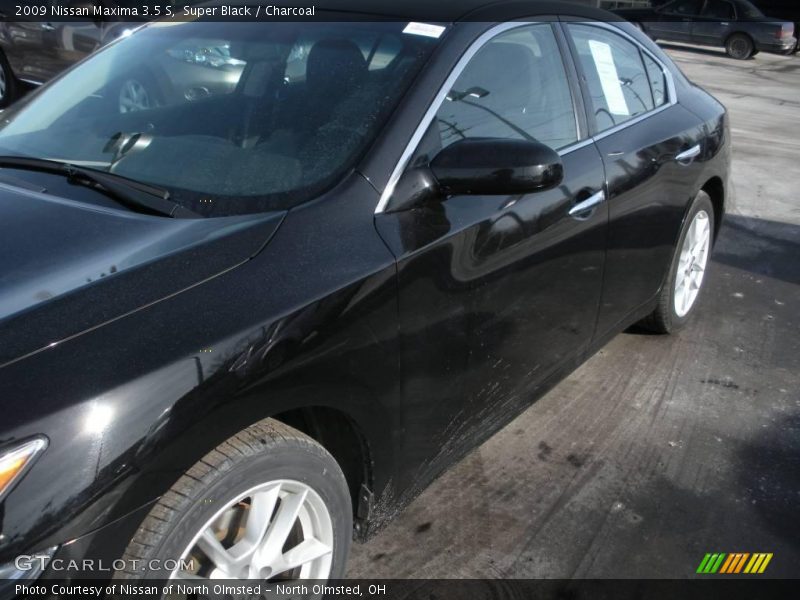 Super Black / Charcoal 2009 Nissan Maxima 3.5 S