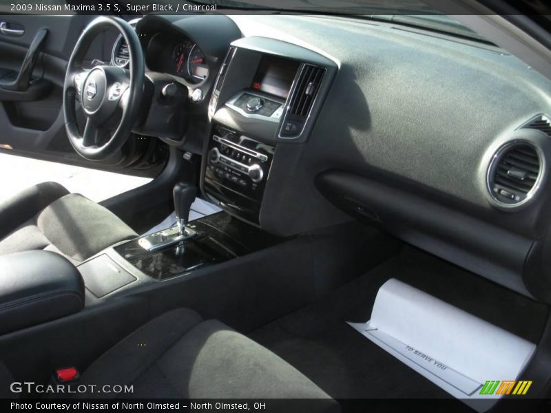 Super Black / Charcoal 2009 Nissan Maxima 3.5 S