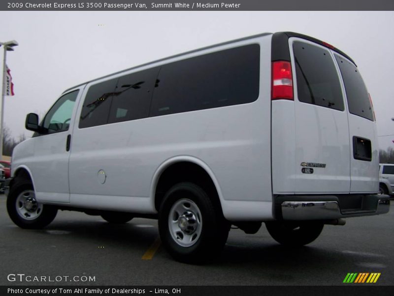 Summit White / Medium Pewter 2009 Chevrolet Express LS 3500 Passenger Van