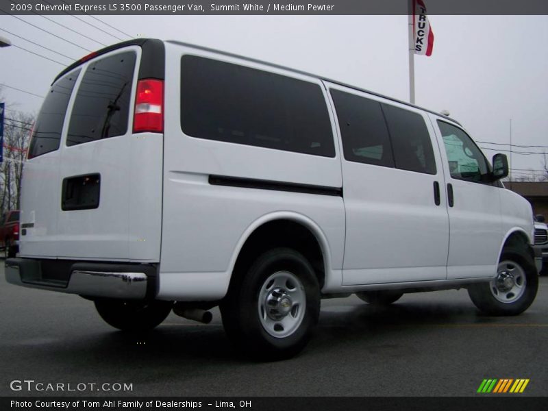 Summit White / Medium Pewter 2009 Chevrolet Express LS 3500 Passenger Van