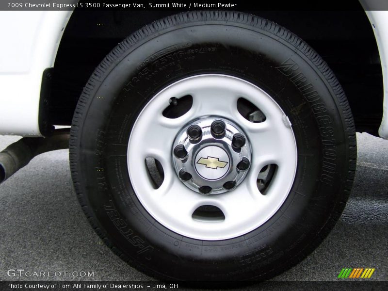 Summit White / Medium Pewter 2009 Chevrolet Express LS 3500 Passenger Van