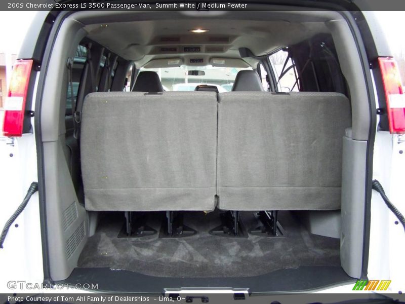 Summit White / Medium Pewter 2009 Chevrolet Express LS 3500 Passenger Van