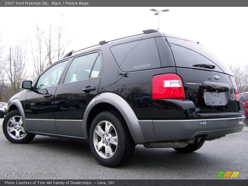 Black / Pebble Beige 2007 Ford Freestyle SEL