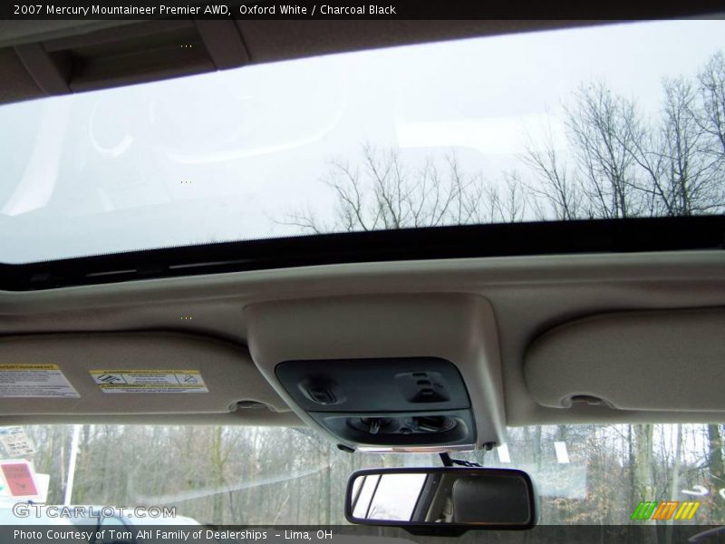Oxford White / Charcoal Black 2007 Mercury Mountaineer Premier AWD