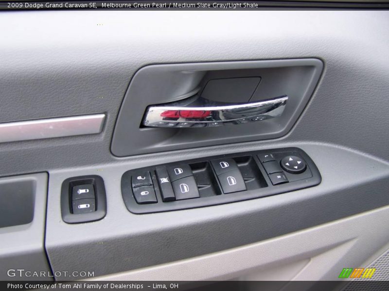 Melbourne Green Pearl / Medium Slate Gray/Light Shale 2009 Dodge Grand Caravan SE