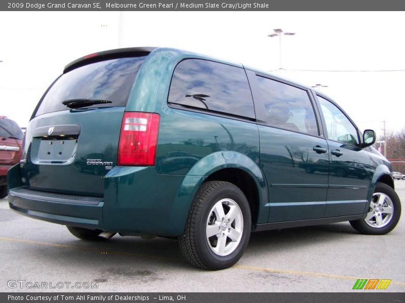 Melbourne Green Pearl / Medium Slate Gray/Light Shale 2009 Dodge Grand Caravan SE