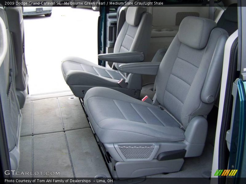 Melbourne Green Pearl / Medium Slate Gray/Light Shale 2009 Dodge Grand Caravan SE