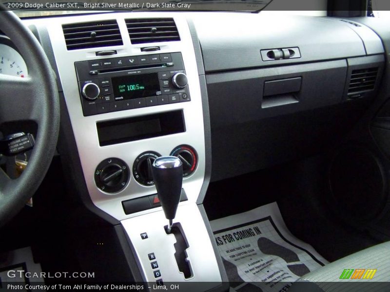 Bright Silver Metallic / Dark Slate Gray 2009 Dodge Caliber SXT