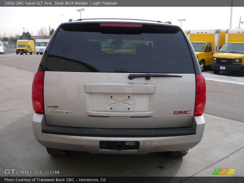 Silver Birch Metallic / Light Titanium 2009 GMC Yukon SLT 4x4