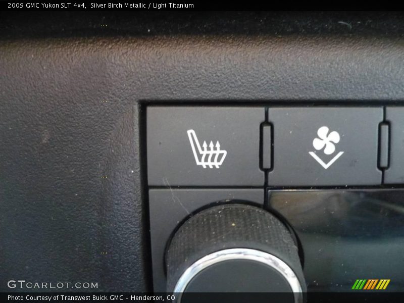 Silver Birch Metallic / Light Titanium 2009 GMC Yukon SLT 4x4