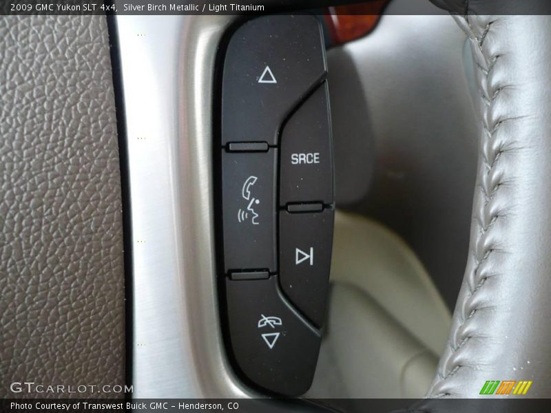 Silver Birch Metallic / Light Titanium 2009 GMC Yukon SLT 4x4