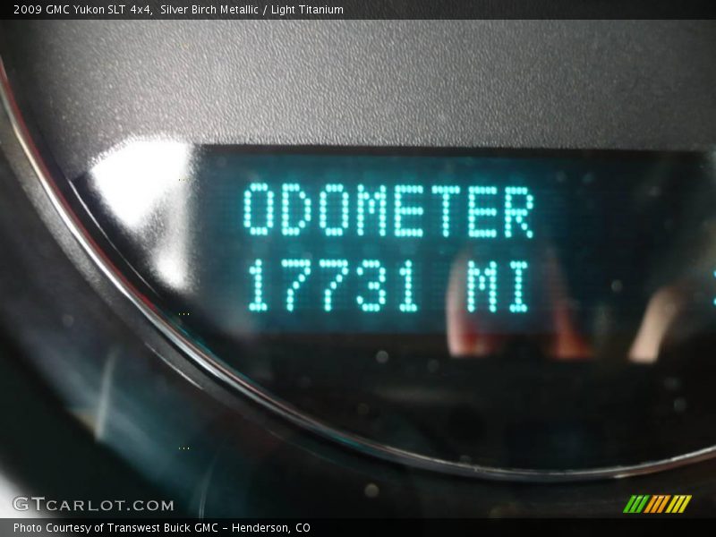 Silver Birch Metallic / Light Titanium 2009 GMC Yukon SLT 4x4