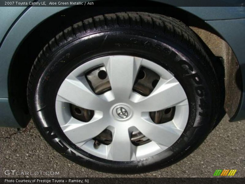 Aloe Green Metallic / Ash 2007 Toyota Camry LE