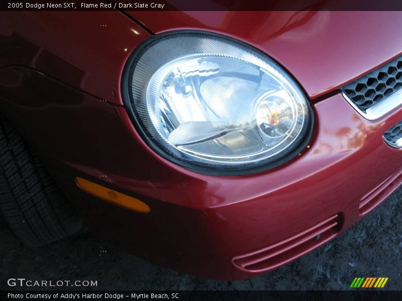 Flame Red / Dark Slate Gray 2005 Dodge Neon SXT