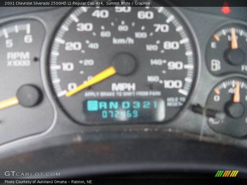 Summit White / Graphite 2001 Chevrolet Silverado 2500HD LS Regular Cab 4x4