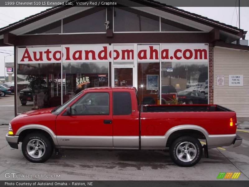 Victory Red / Graphite 1999 Chevrolet S10 LS Extended Cab