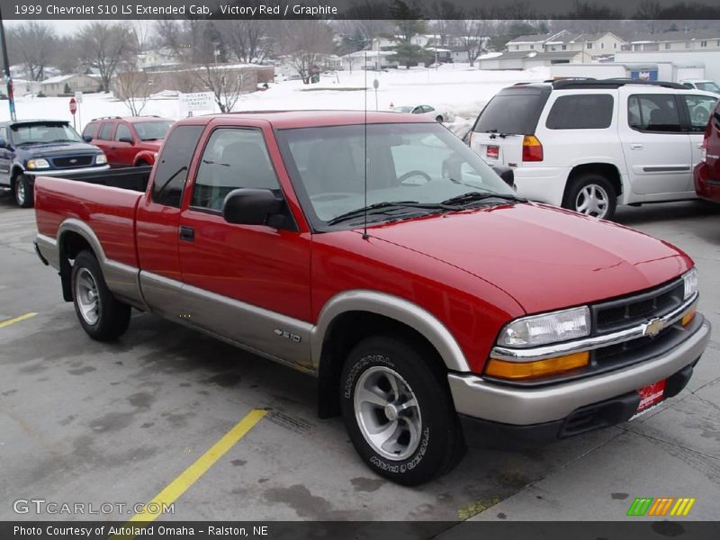 Victory Red / Graphite 1999 Chevrolet S10 LS Extended Cab