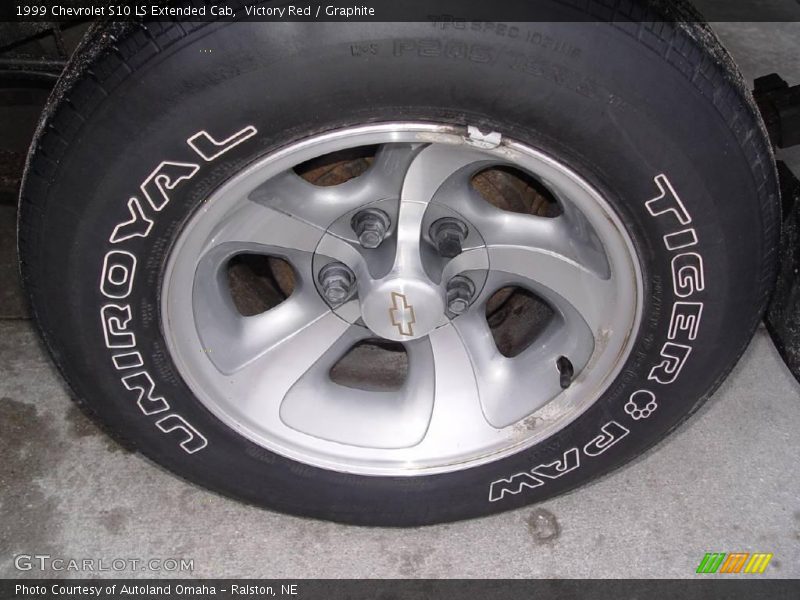 Victory Red / Graphite 1999 Chevrolet S10 LS Extended Cab