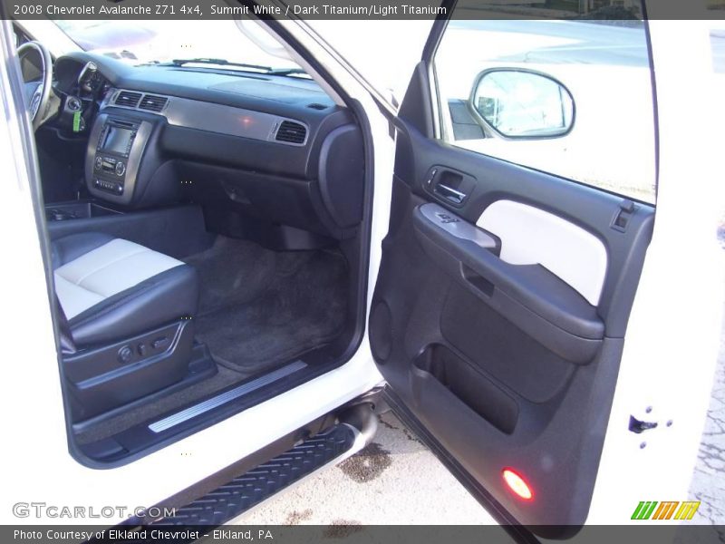 Summit White / Dark Titanium/Light Titanium 2008 Chevrolet Avalanche Z71 4x4