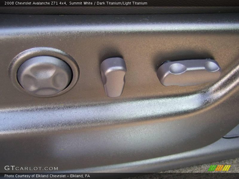 Summit White / Dark Titanium/Light Titanium 2008 Chevrolet Avalanche Z71 4x4