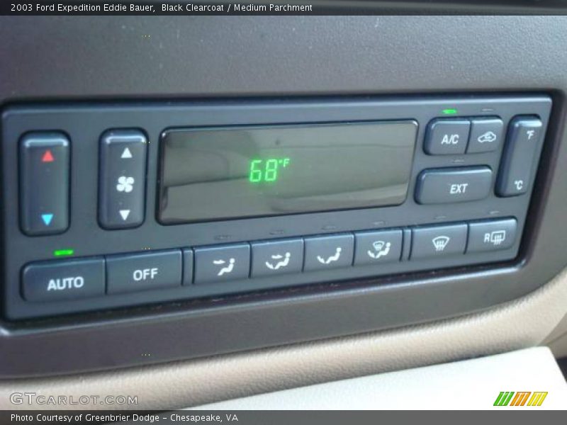 Black Clearcoat / Medium Parchment 2003 Ford Expedition Eddie Bauer