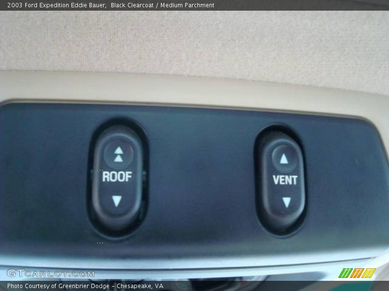 Black Clearcoat / Medium Parchment 2003 Ford Expedition Eddie Bauer
