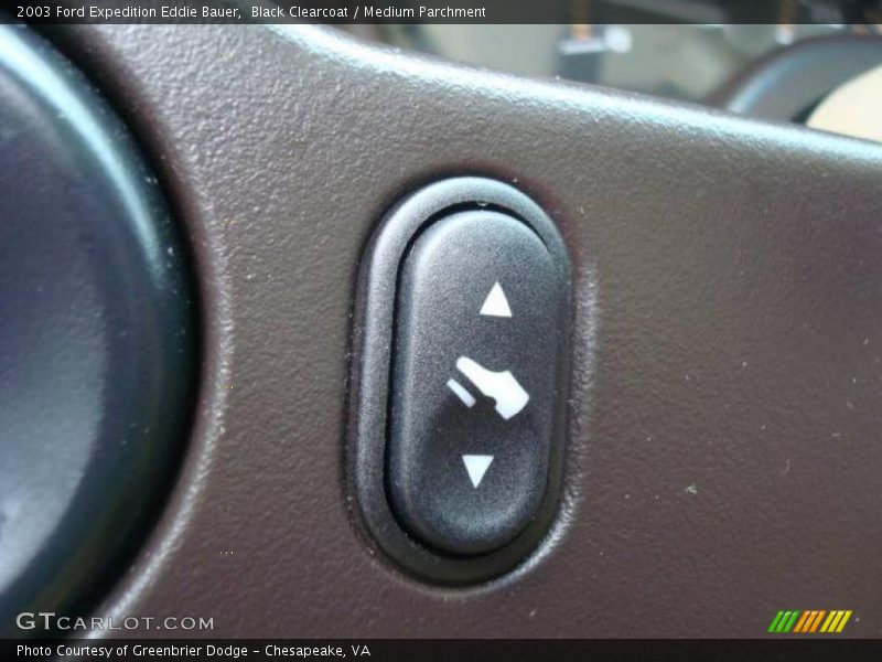 Black Clearcoat / Medium Parchment 2003 Ford Expedition Eddie Bauer