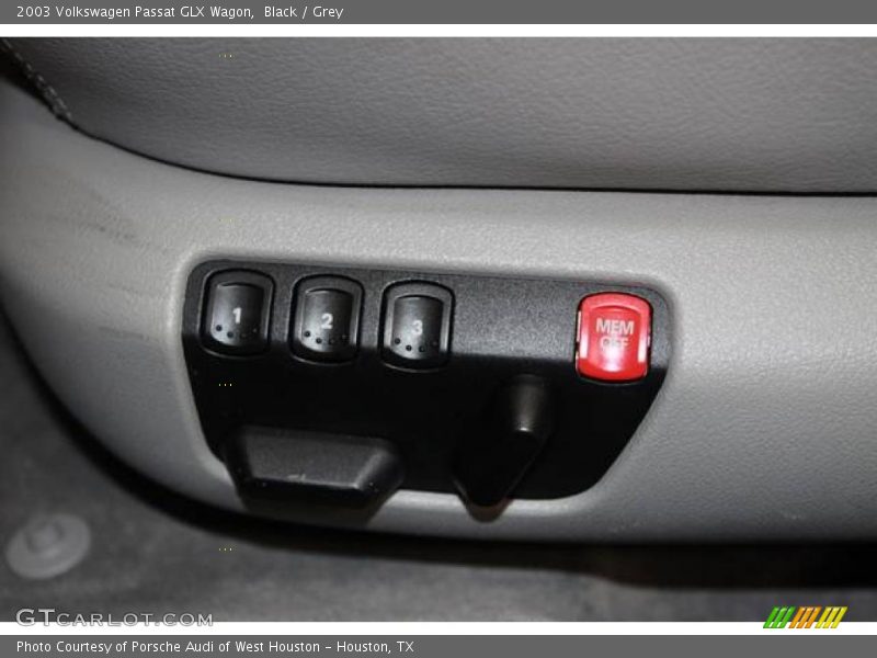 Black / Grey 2003 Volkswagen Passat GLX Wagon