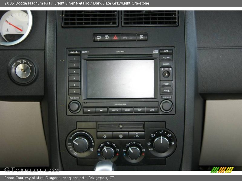 Bright Silver Metallic / Dark Slate Gray/Light Graystone 2005 Dodge Magnum R/T