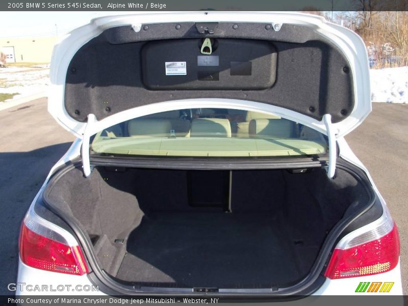 Alpine White / Beige 2005 BMW 5 Series 545i Sedan