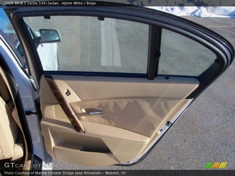 Alpine White / Beige 2005 BMW 5 Series 545i Sedan