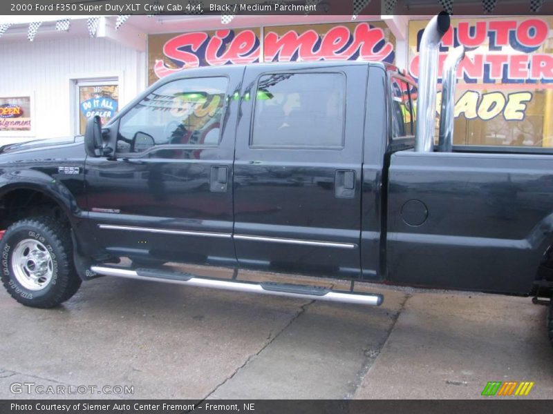 Black / Medium Parchment 2000 Ford F350 Super Duty XLT Crew Cab 4x4