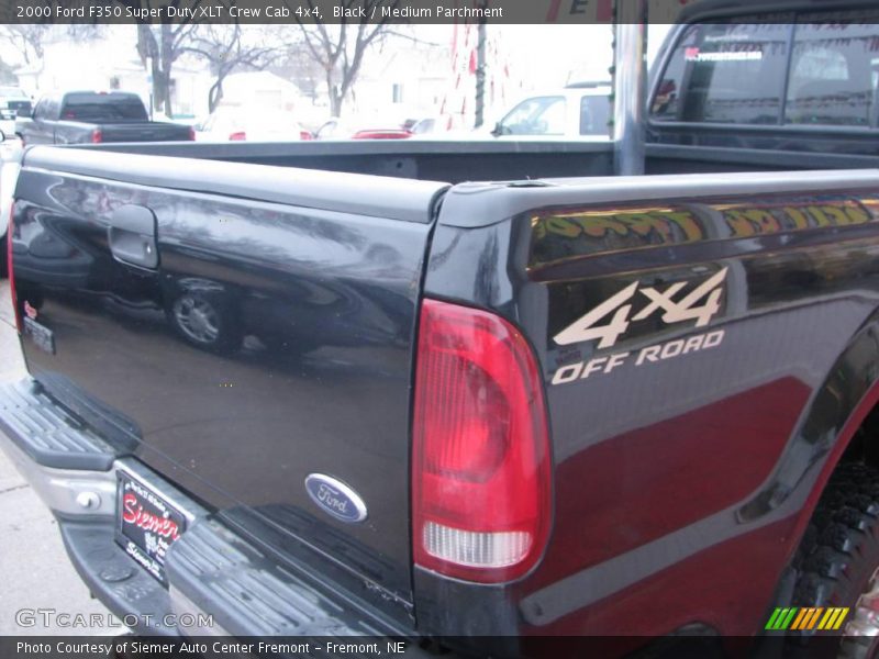 Black / Medium Parchment 2000 Ford F350 Super Duty XLT Crew Cab 4x4