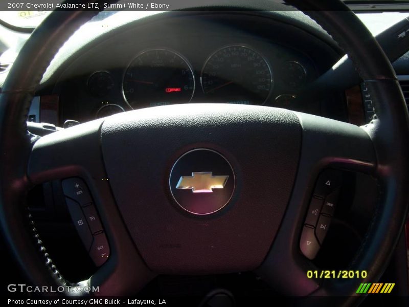 Summit White / Ebony 2007 Chevrolet Avalanche LTZ