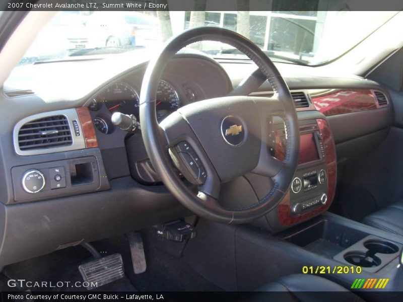 Summit White / Ebony 2007 Chevrolet Avalanche LTZ