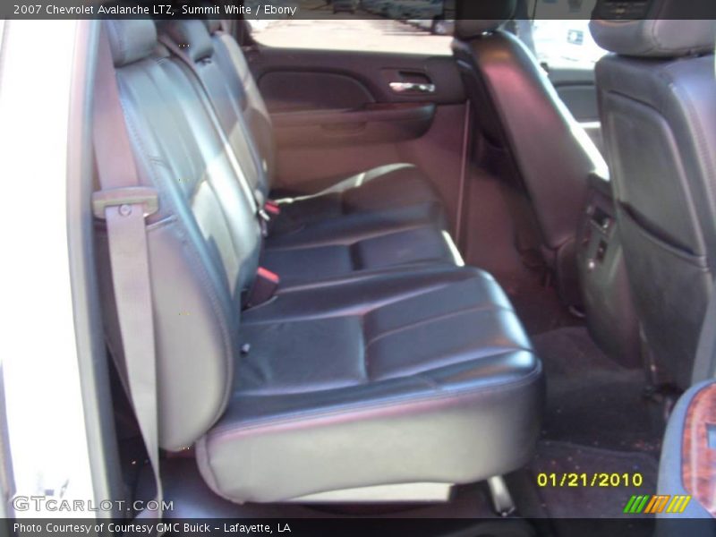 Summit White / Ebony 2007 Chevrolet Avalanche LTZ